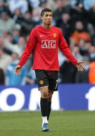 吾米提江：来到海港时我就想过能拿冠军，希望以后能多拿几个