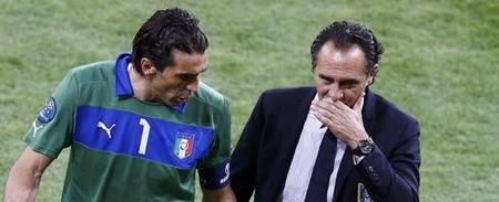 温格：阿森纳将赢得英超冠军，届时我会争取回来看看（温格：看好阿森纳称王英超 夺冠那天我会回来看）