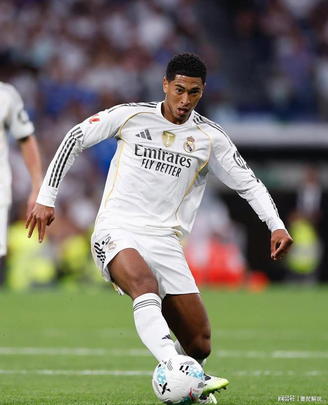 法比奥庆祝足协杯夺冠：我们是冠军，这座城市值得拥有这一刻