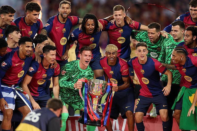 半场战报：科隆0-0圣保利