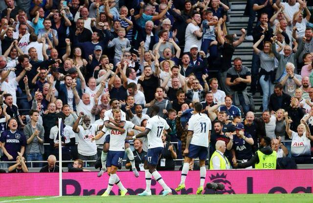 球迷：这停球我学不了