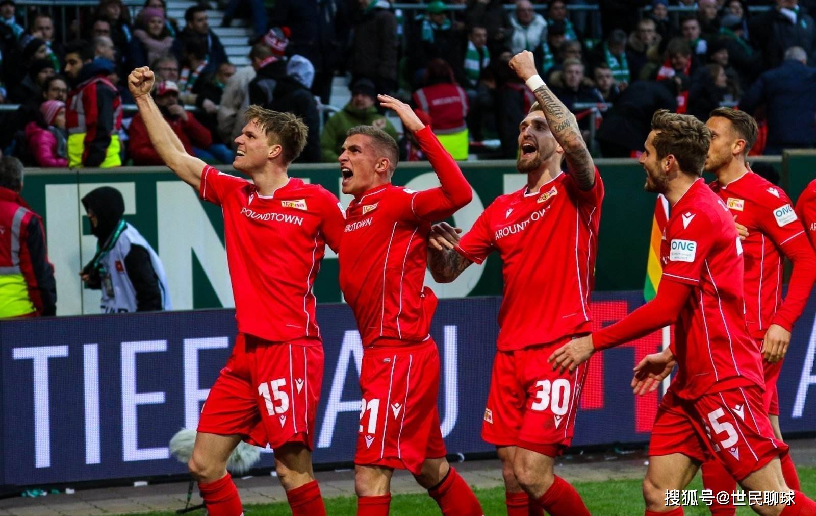 欧冠积分榜分析：各队晋级形势紧张,