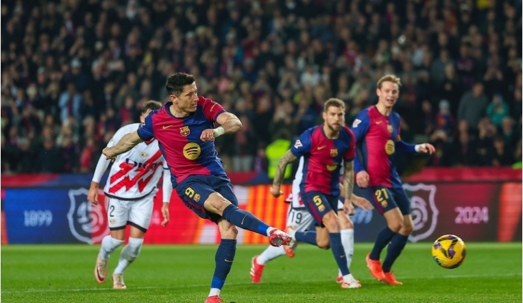 武磊官博：我们的心里，7号始终在场（武磊官博：在我们心中，7号从未缺席）