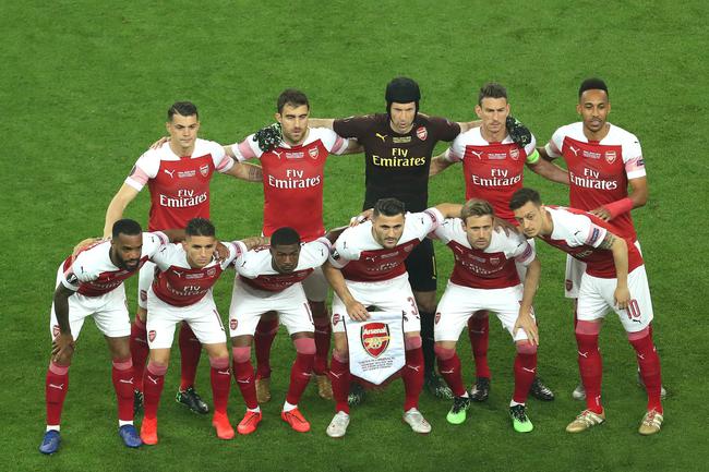 重创！皇马悍将伤缺两月 巴尔韦德或被迫改踢右后卫