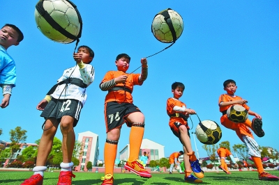 官方：出于安全考虑，巴萨国王杯vs瓜达拉哈拉推迟半小时开球（巴萨官方：因安全因素，国王杯对阵瓜达拉哈拉的比赛开球延后30分钟）