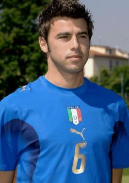 3-0！科内利亚诺世俱杯开门红，朱婷轰13分，肌肉线条太明显