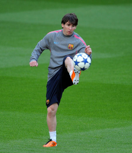 2025／26赛季英超：英联杯阿尔特塔接手采访确认热苏斯已准备好首发（2025／26英超前瞻：阿尔特塔称热苏斯已准备好在英联杯首发）