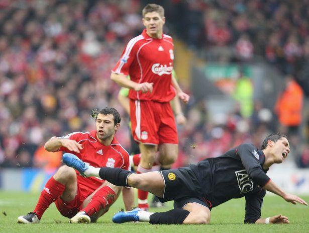 头槌助帕尔马连追两球逼平米兰，德尔普拉托当选全场最佳球员