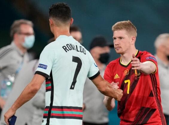 马特拉齐：罗纳尔多是梅西和C罗的结合体，我从不直接防守他