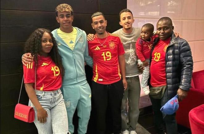 59岁的罗马里奥已与22岁女友分手，巴媒：他又有了新约会对象