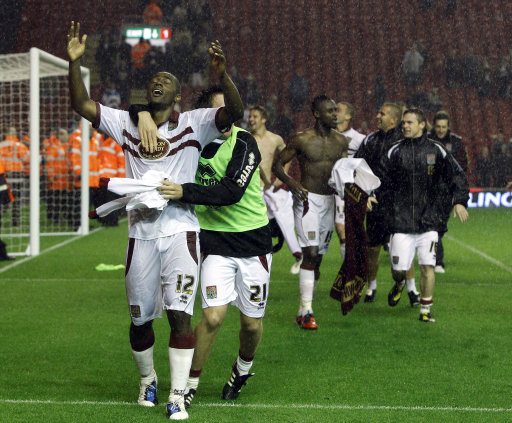 纳帅：施洛特贝克的脚肿了；萨内在欧冠和土超的数据有所提升