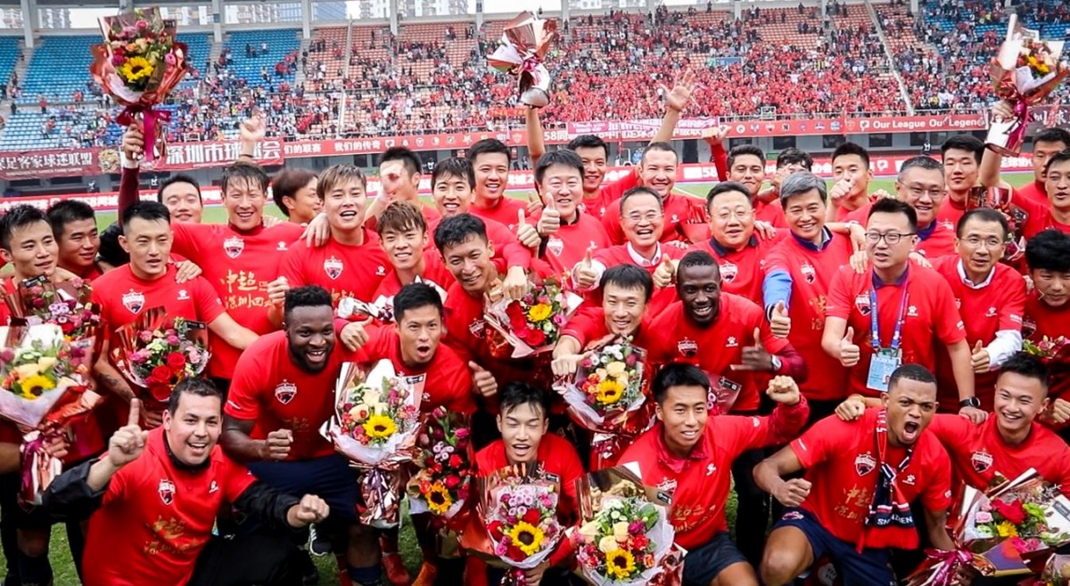 进球击溃利物浦！吉布斯·怀特生涯首次连续3场英超进球（吉布斯·怀特英超生涯首次三连斩，进球重创利物浦）