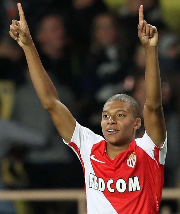 剑南春｜15连胜！拜仁3-0药厂，雅克松德甲首球，格纳布里建功（剑南春｜拜仁3-0击败药厂豪取15连胜，雅克松收获德甲处子球，格纳布里破门）