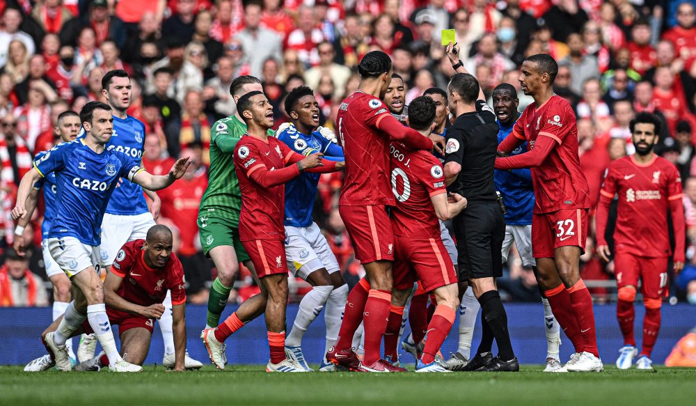 BURTON运动员团队新赛季多点开花，苏翊鸣连夺两冠