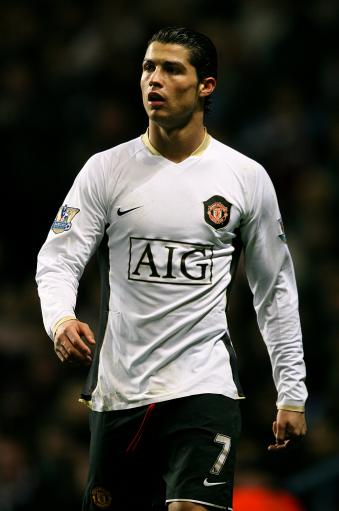 米体：彪马推出意大利超级杯用球，采用前沿科技打造