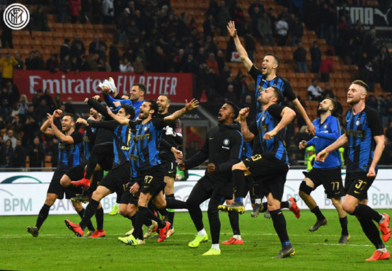 自加盟拜仁以来，奥利塞助攻、成功过人等数据位列德甲第一（加盟拜仁后，奥利塞在助攻和成功过人等指标上领跑德甲）